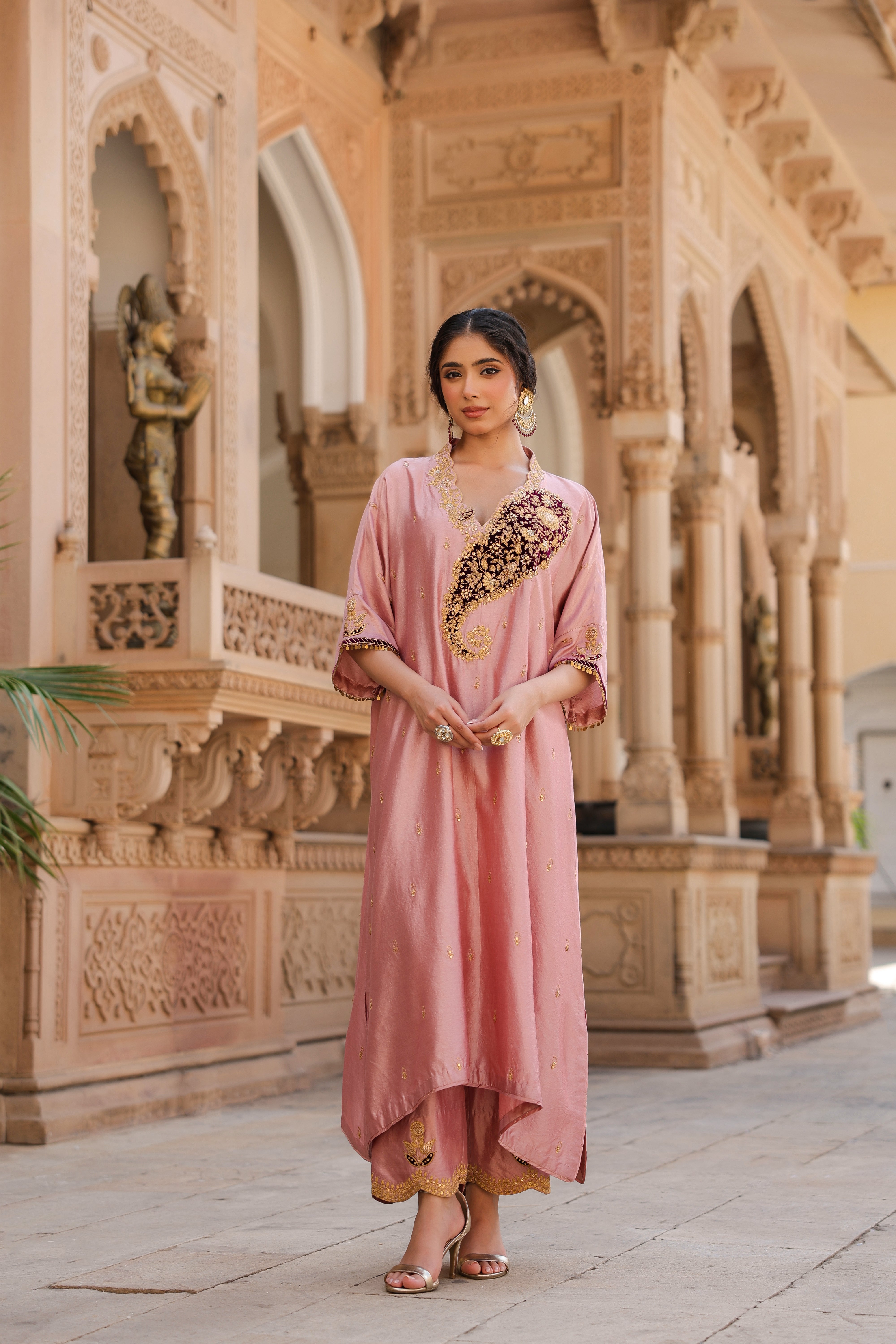 Light Pink Riwayat Kaftan Set