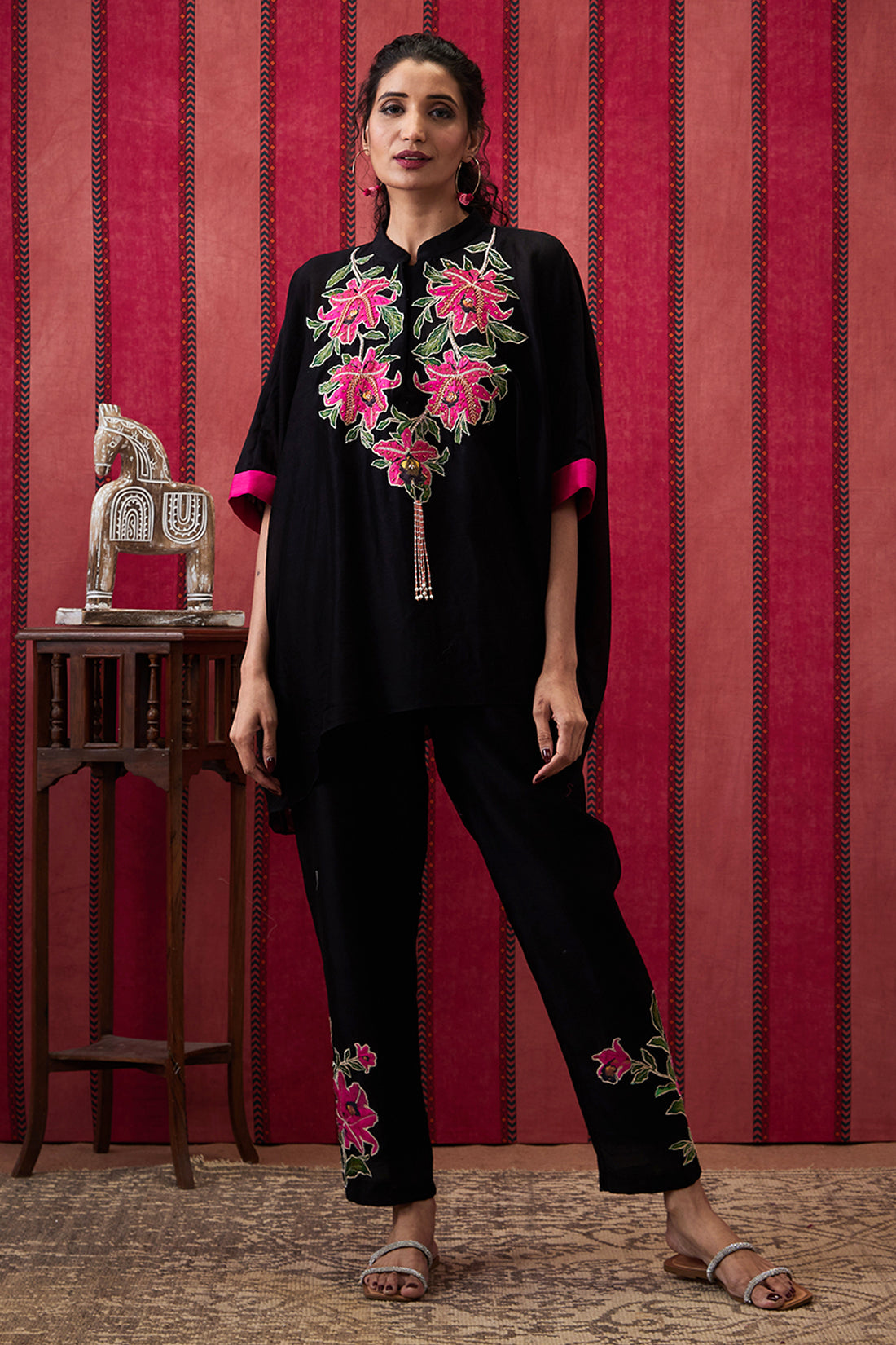 Mehr Applique Kimono Top With Pants