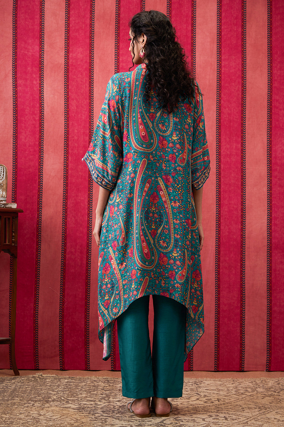 Qala Embroidered Asymmetric Kurta Set