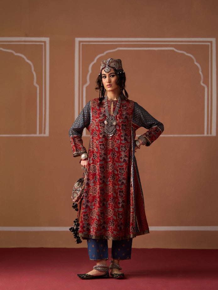 Arohi Kurti