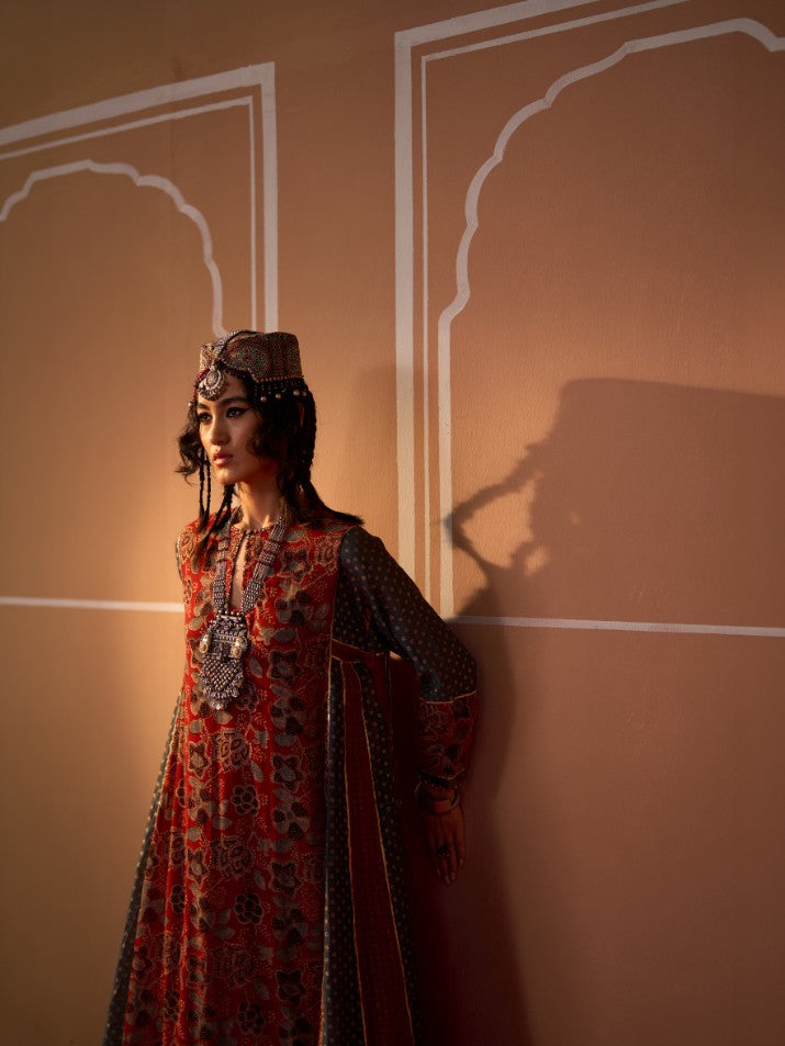 Arohi Kurti