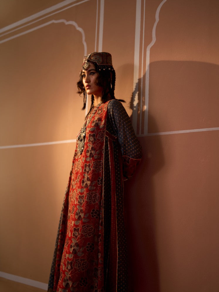 Arohi Kurti