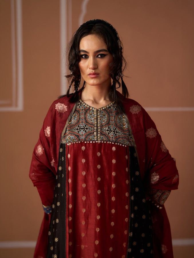 Aditi Kurta