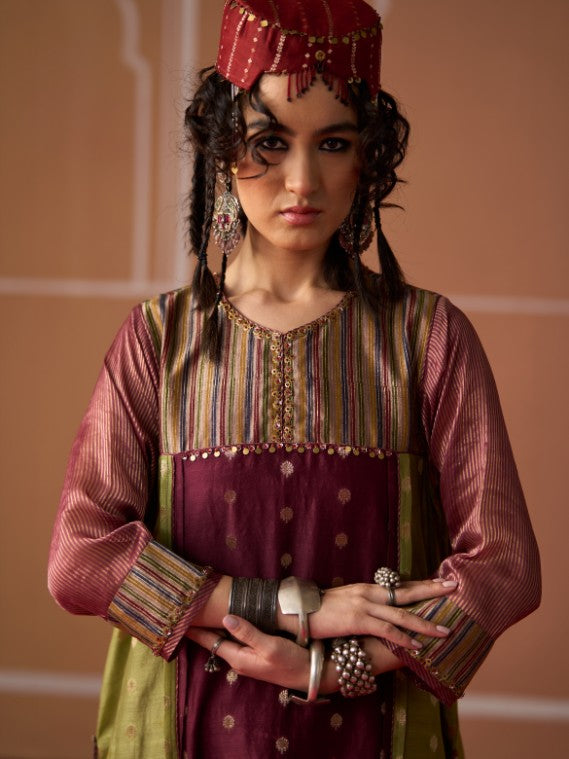 Raina Kurta