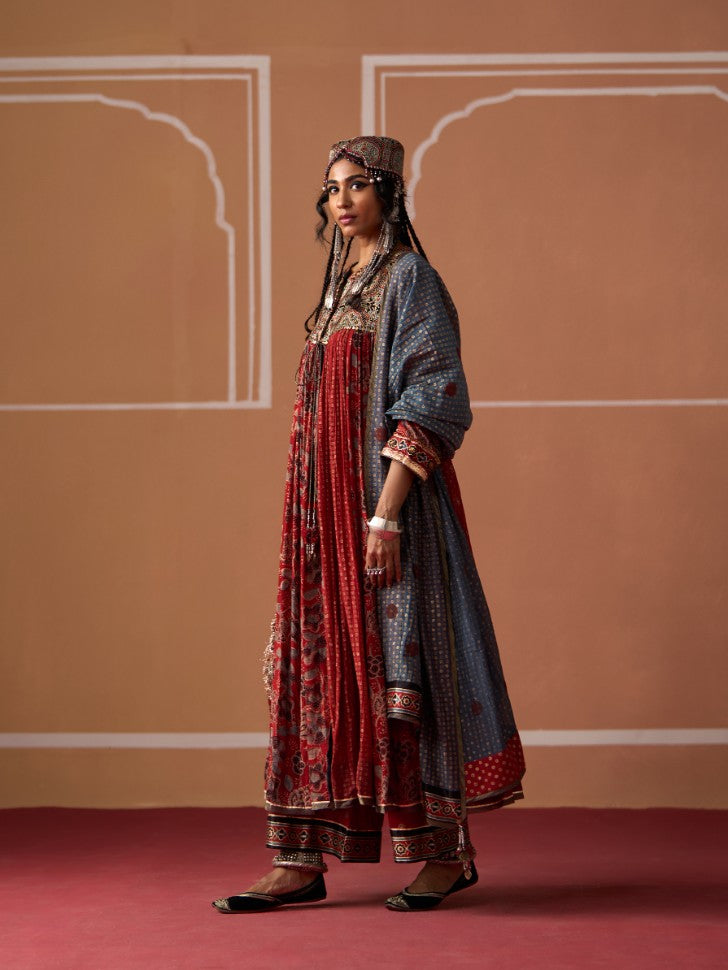 Vanya Kurta