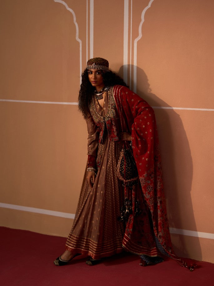 Mishti Kurta & 
tania Churidar