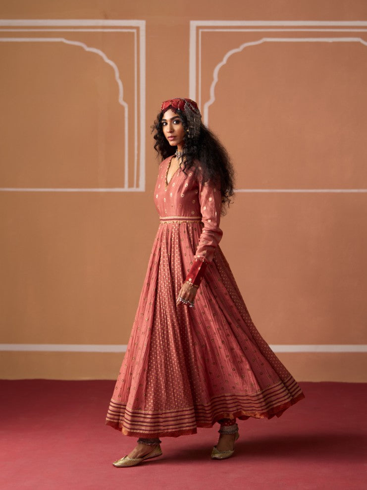 Krisha Kurta
tania Churidar