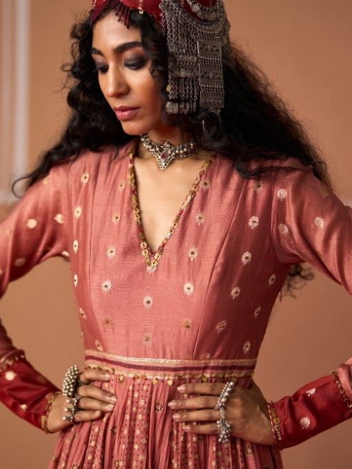 Krisha Kurta
tania Churidar