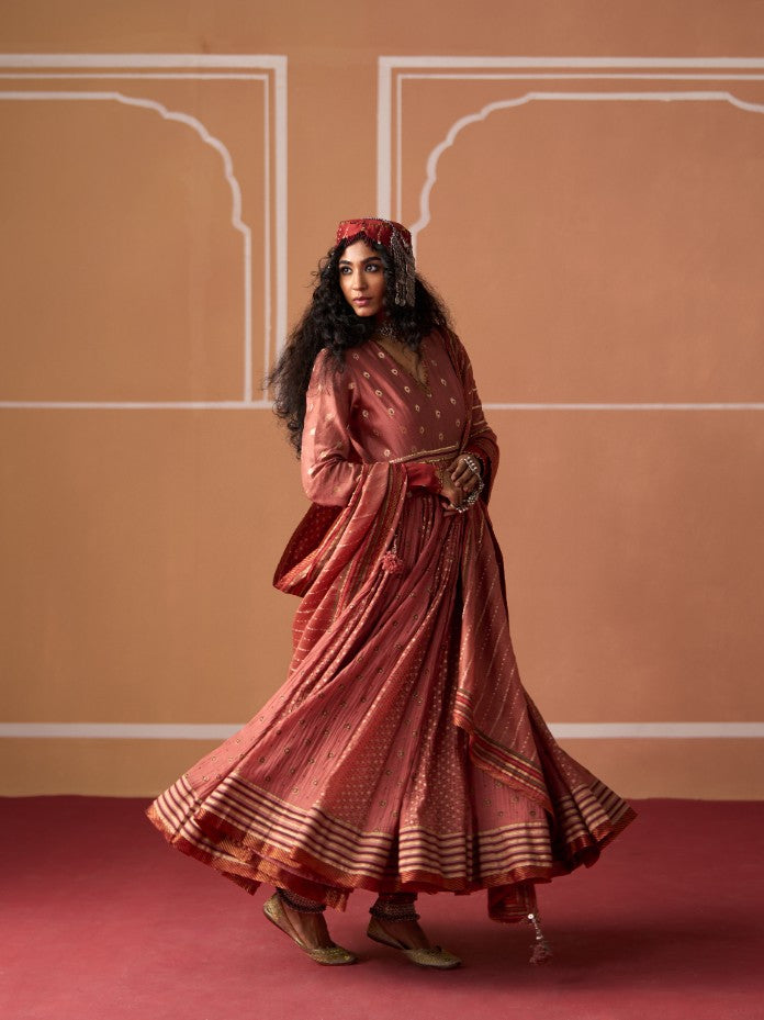 Krisha Kurta
tania Churidar