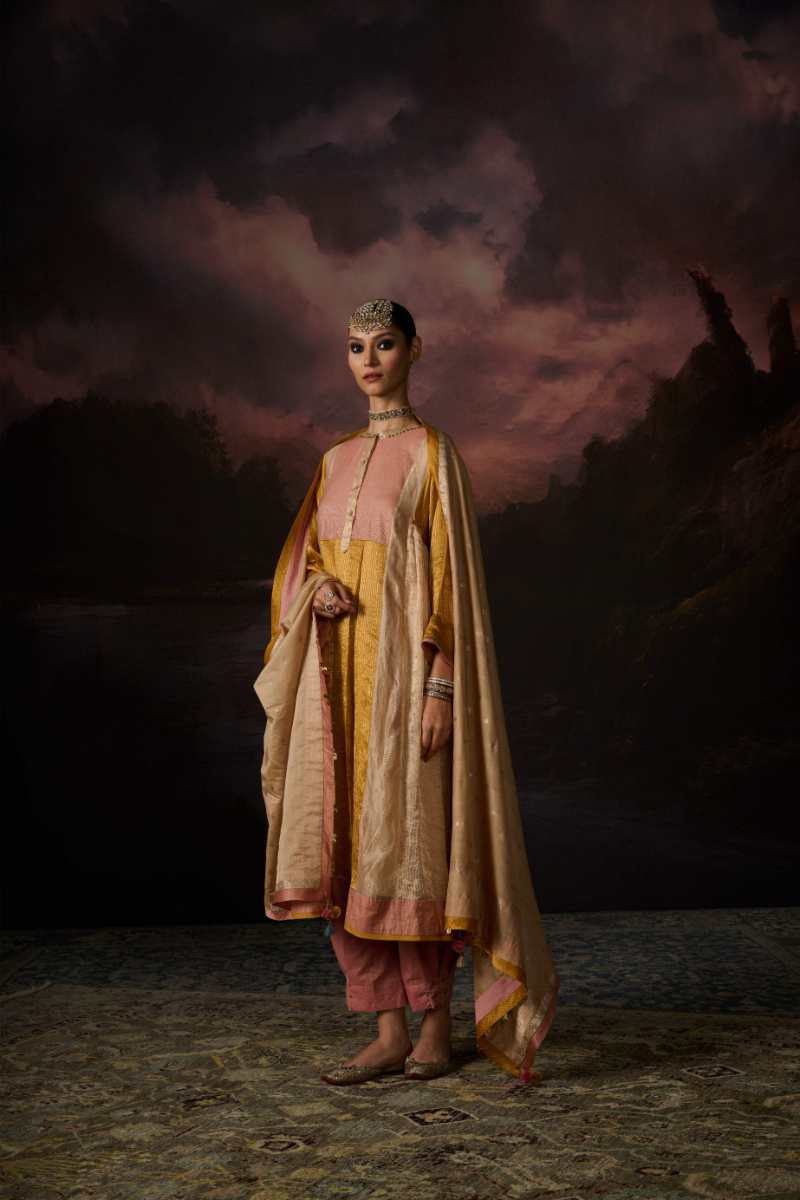 Gul Kurta