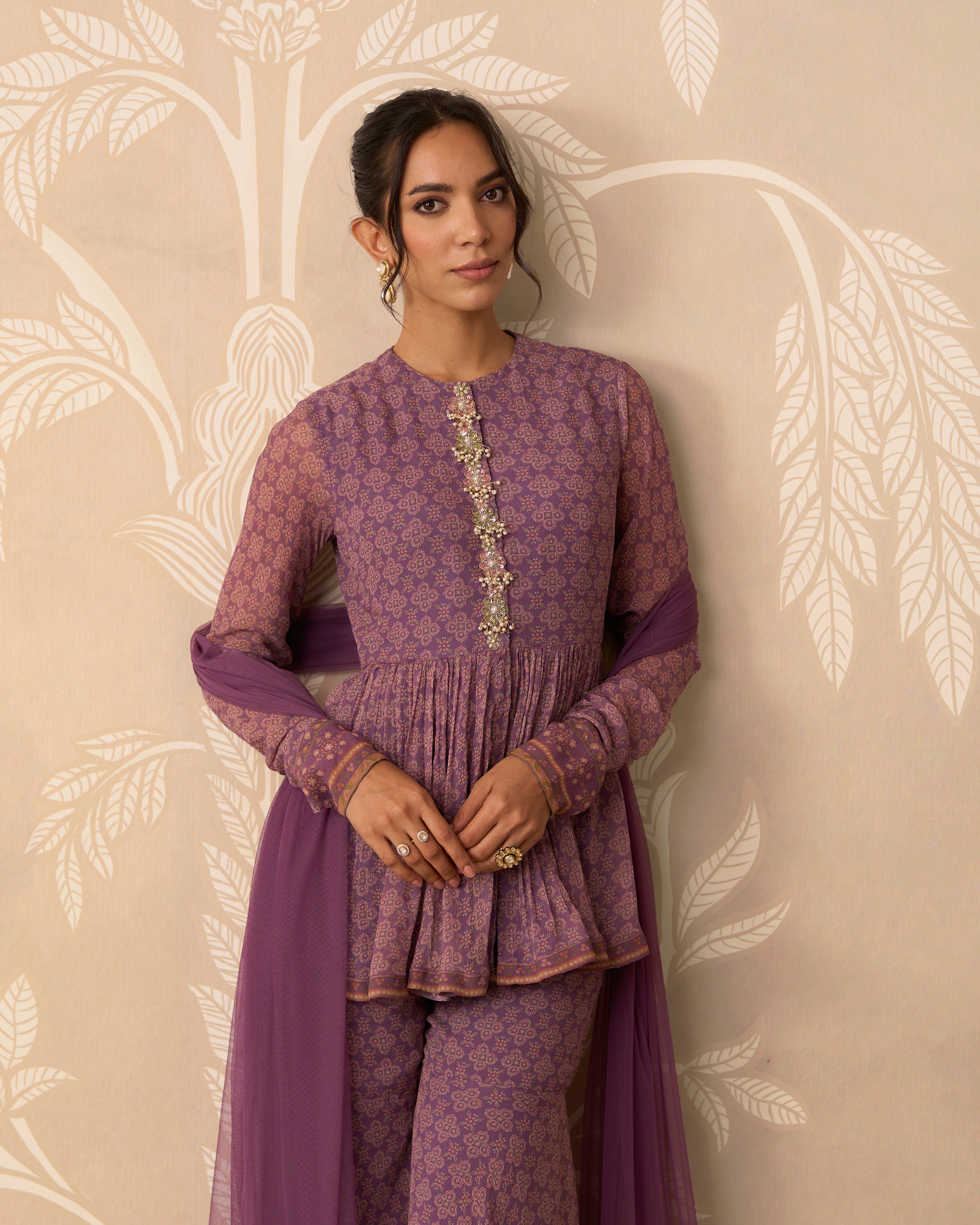 Izhaar Peplim 
garara Set