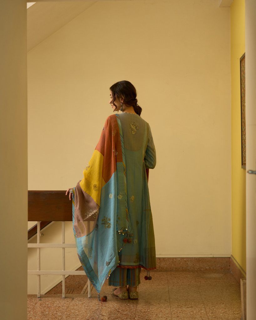 Chhaya Kurta