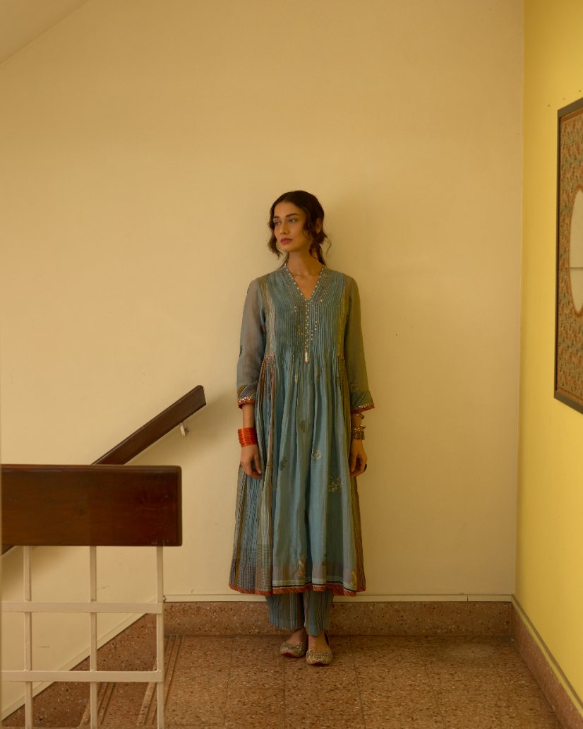 Chhaya Kurta
