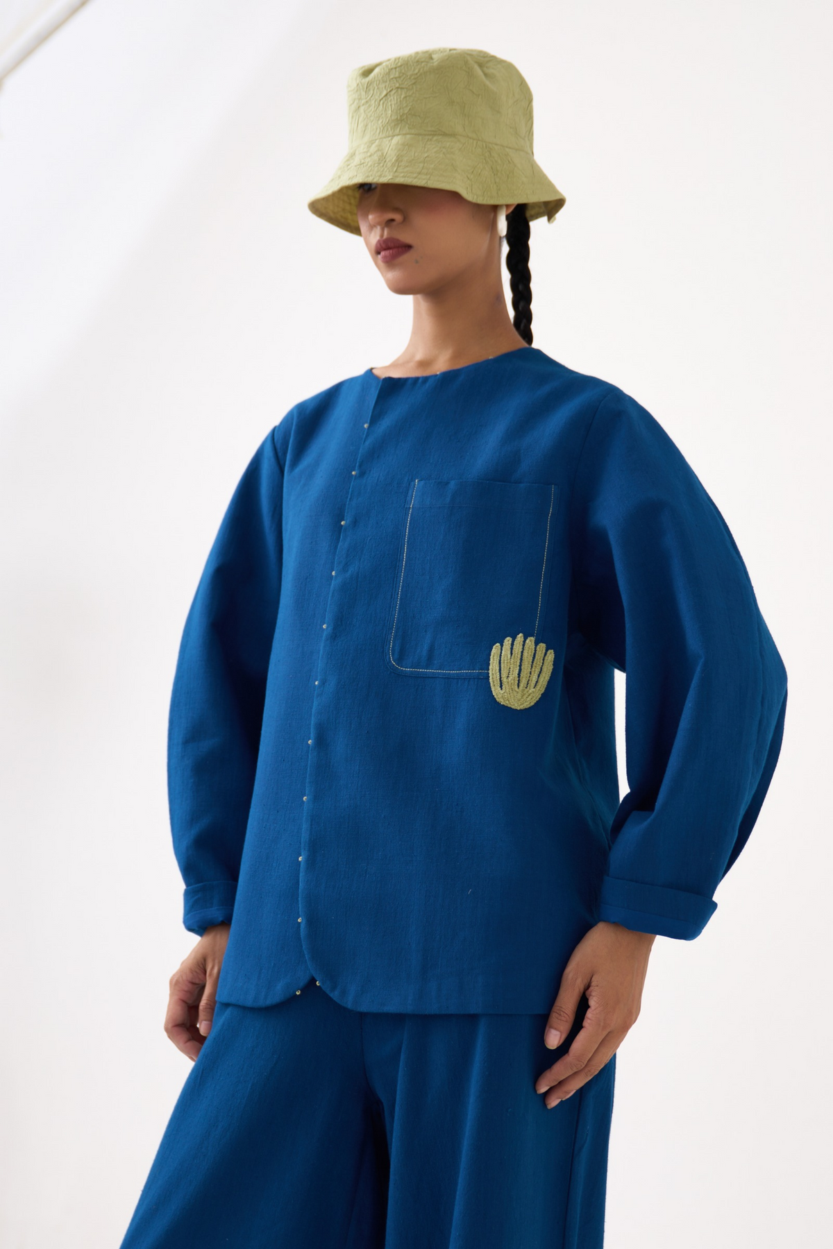 Emb. Contour Overlay Co-ord (set Of 2)