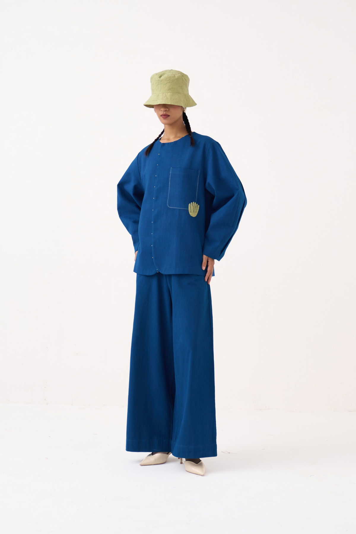 Emb. Contour Overlay Co-ord (set Of 2)
