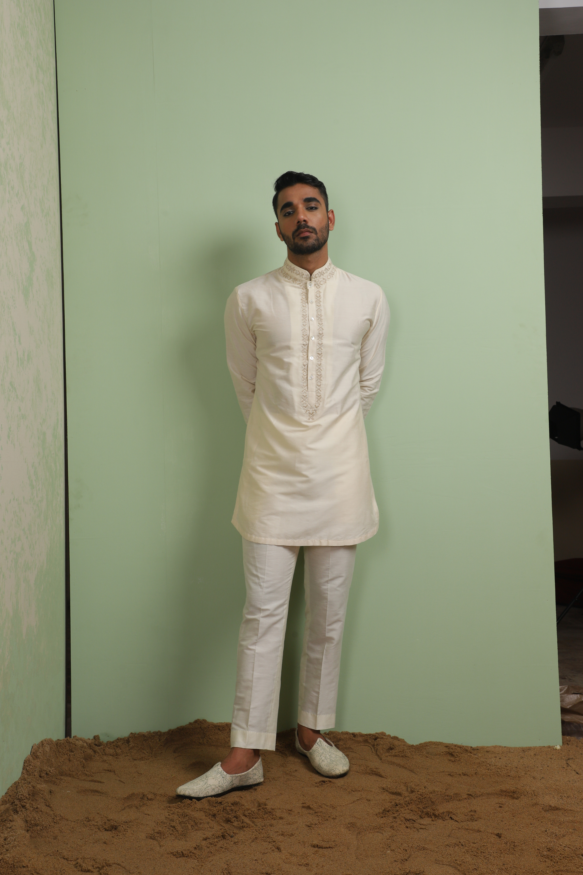 Kaacho Yoke Embroidered Kurta