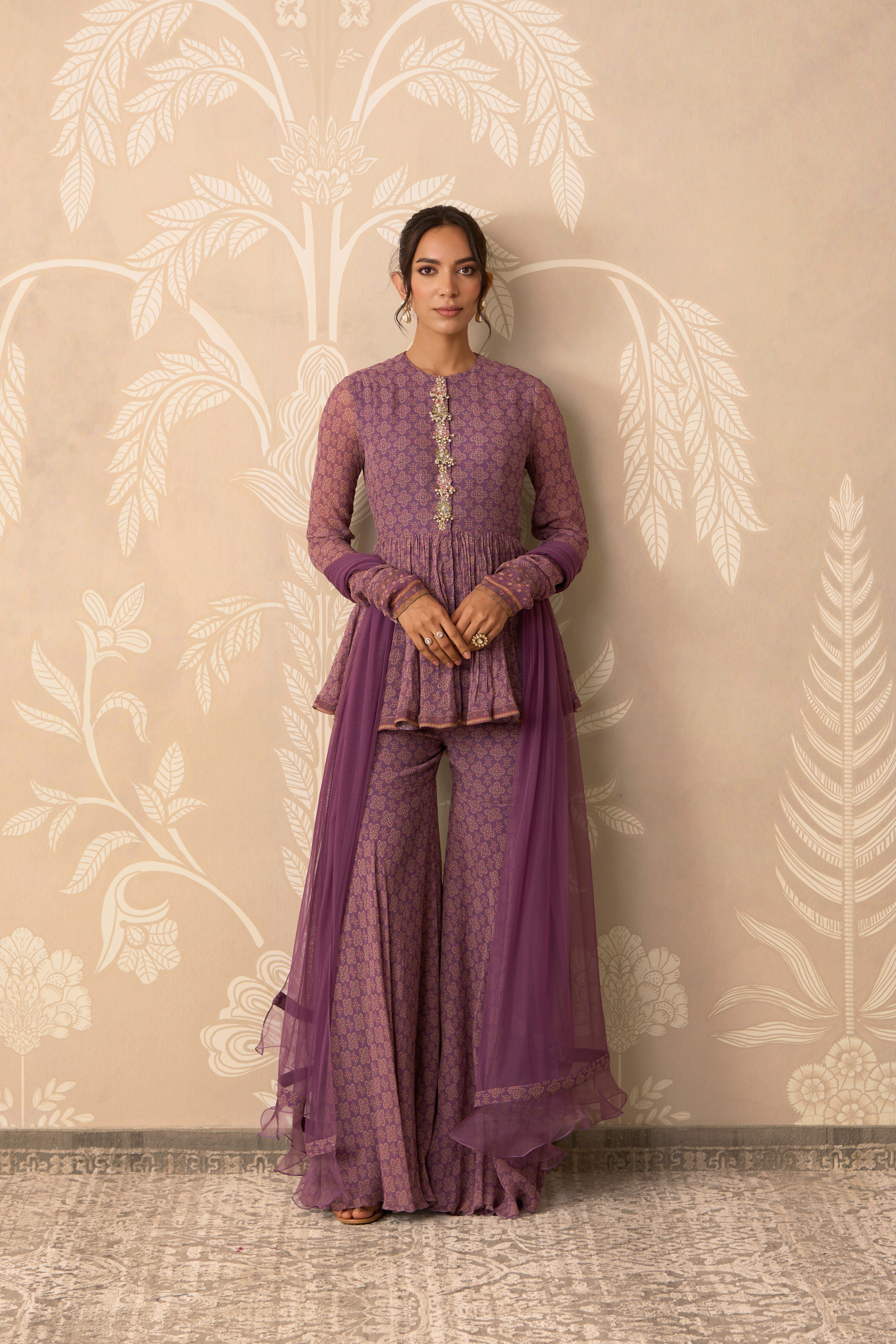 Izhaar Peplim 
garara Set