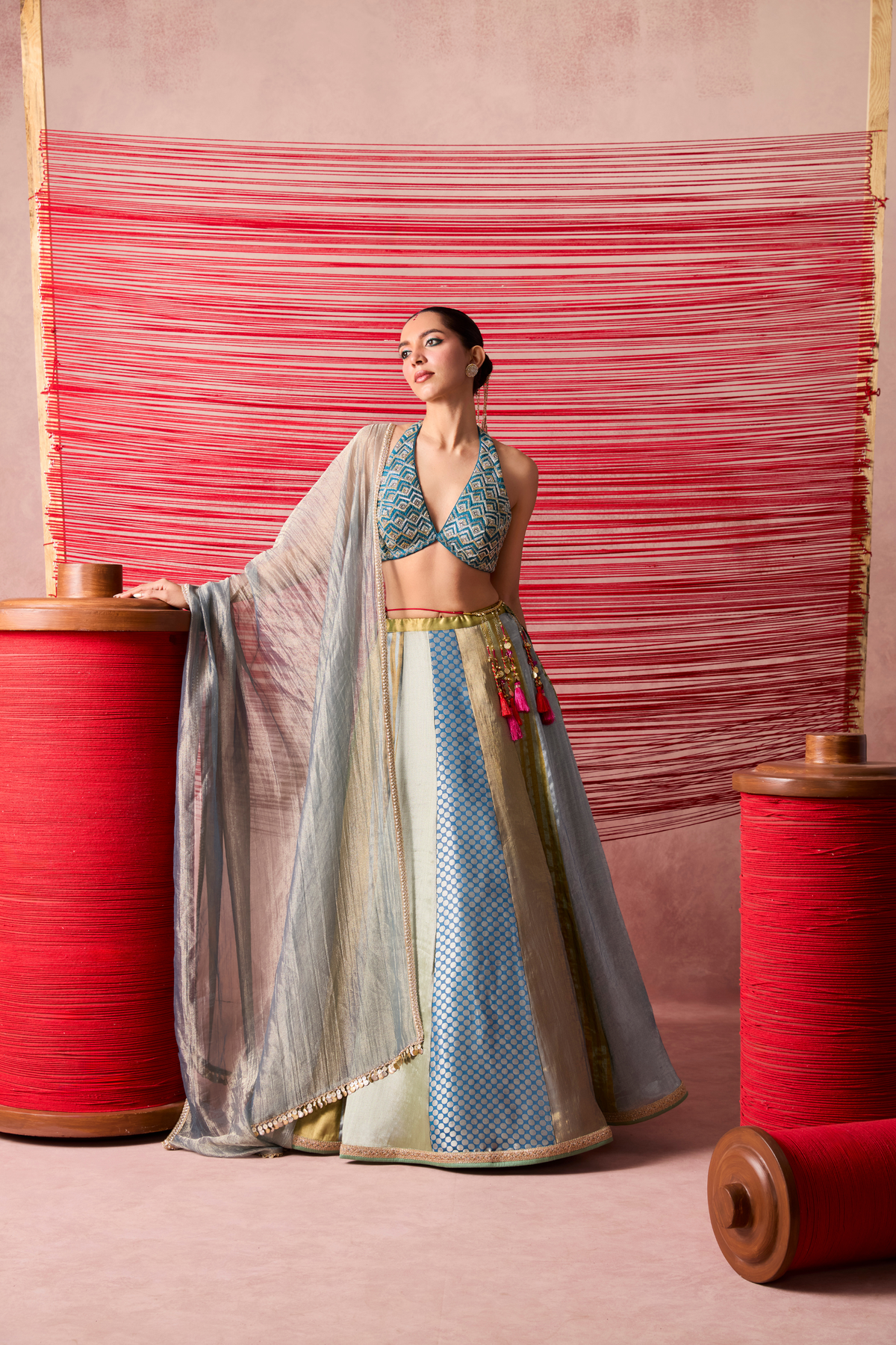 Roshni Lehenga