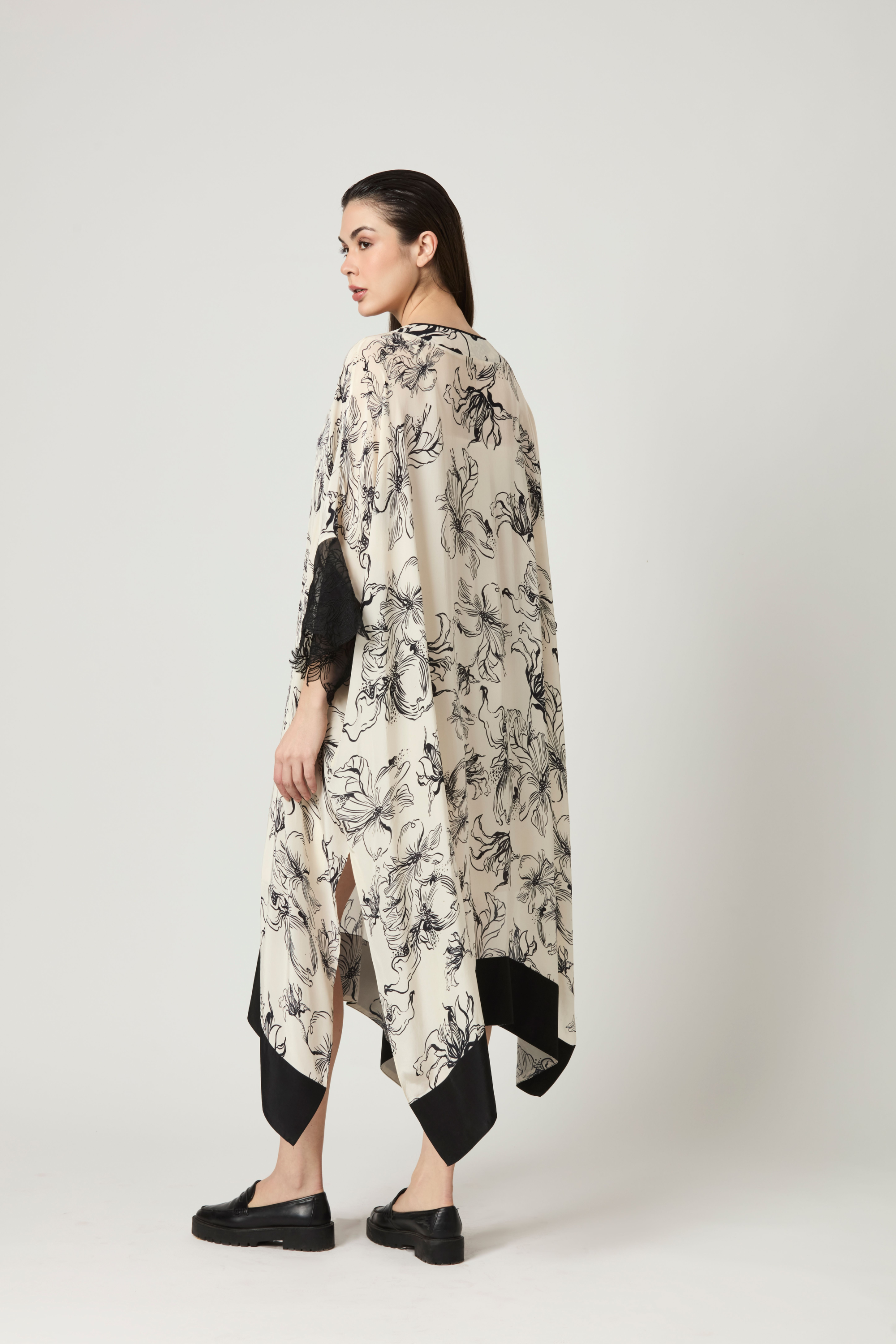 Luna V Neck Kaftan