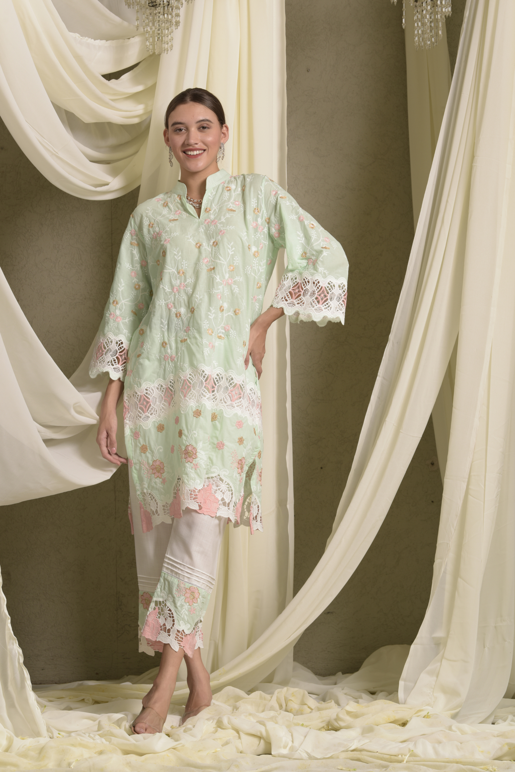 Myra Mesh Floral Lace Kurta With Pants