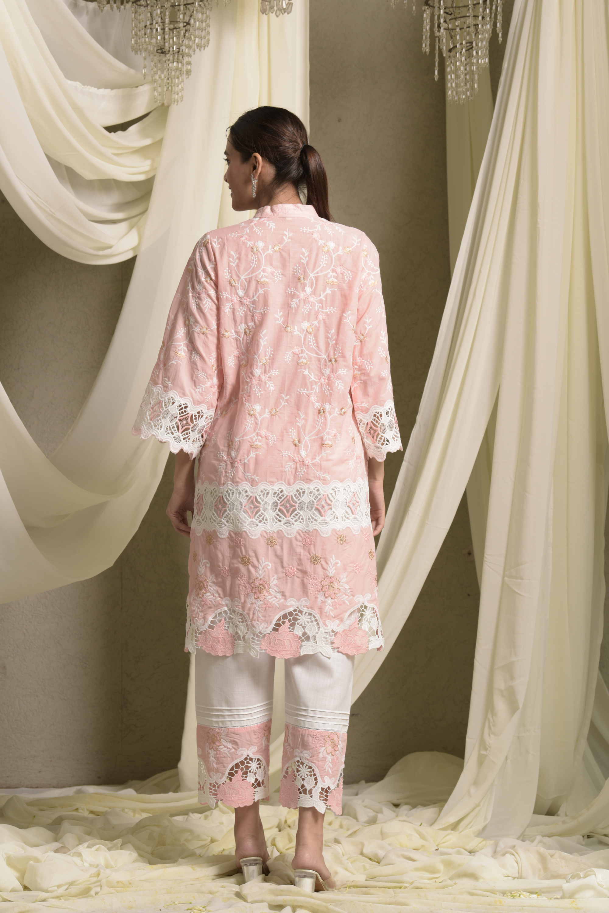 Myra Mesh Floral Lace Kurta With Pants - Peach