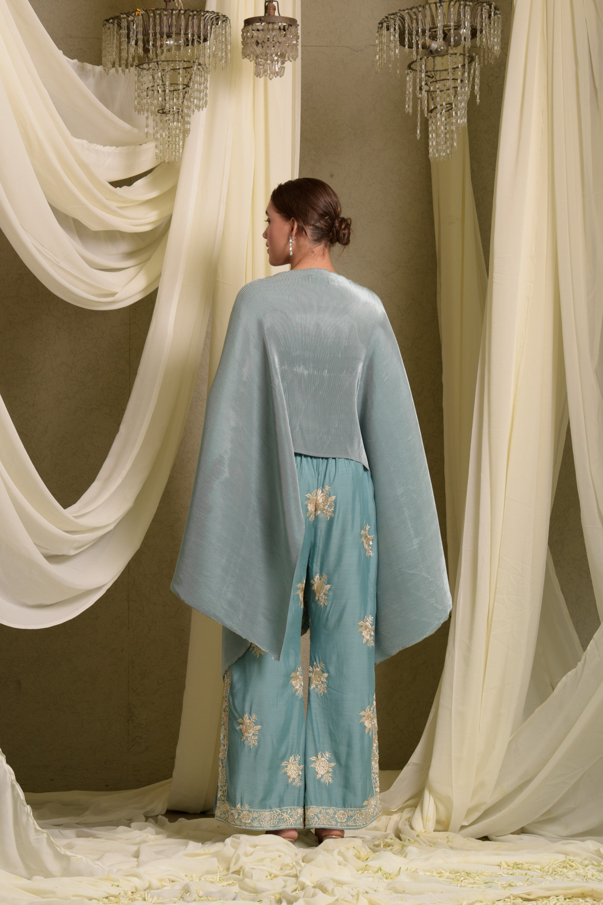 Reyna Gara Glazed  Cape With Pants