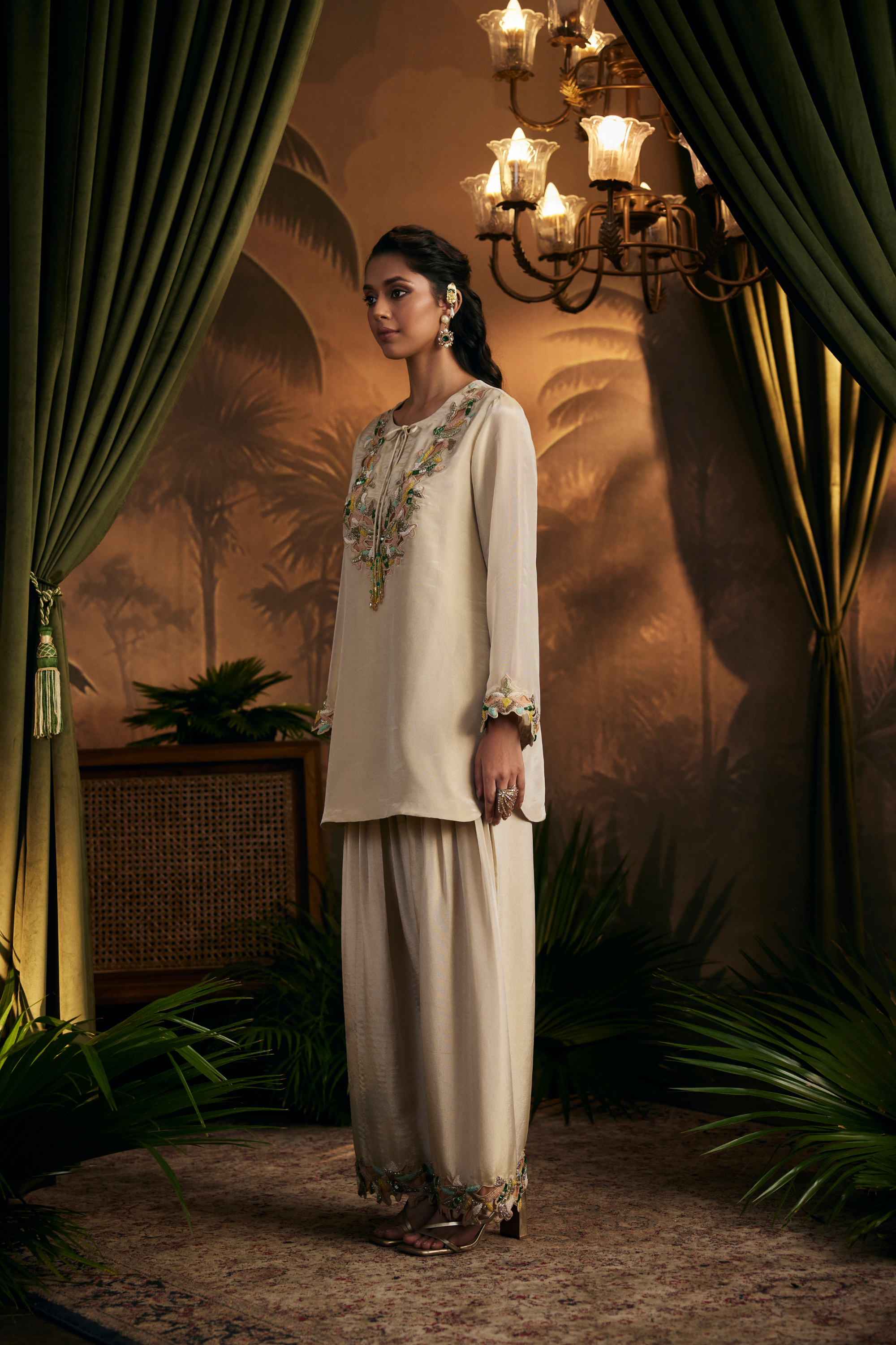 Embroidered Yoke Kaftan With Slip