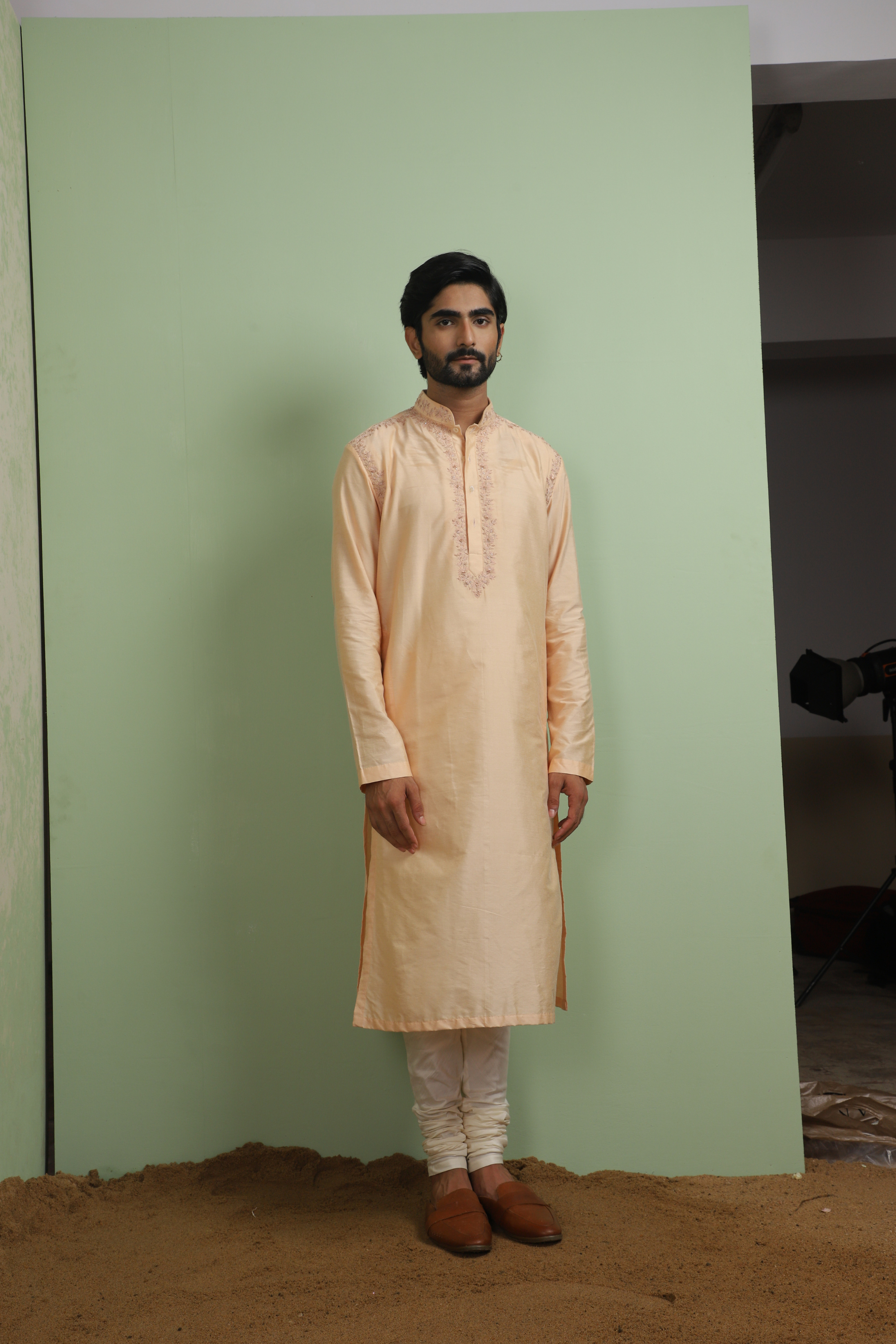 Pirwai Embrpidered Kurta