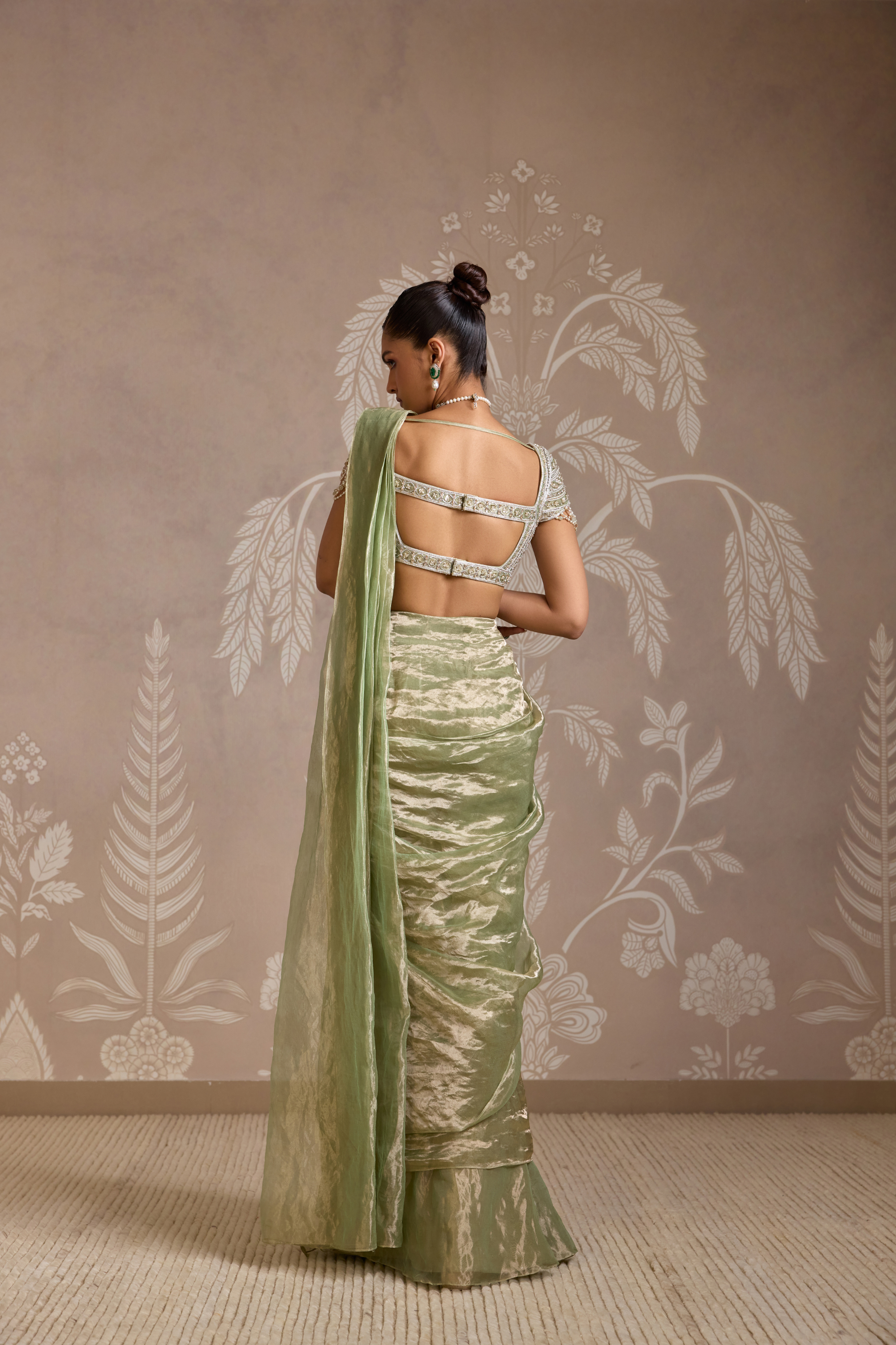 Loom Saree Set