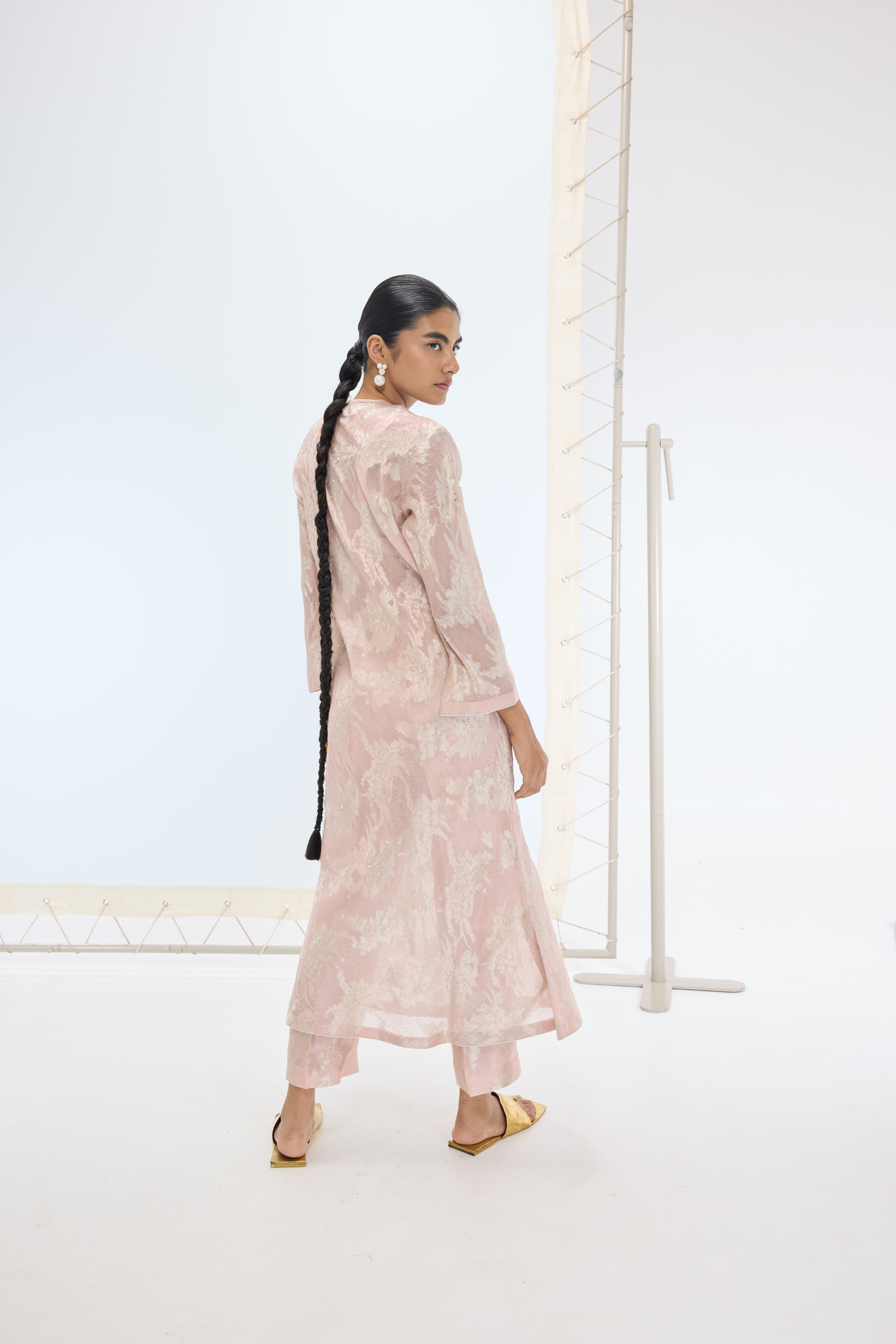 The Diana Kurta Set In Peach