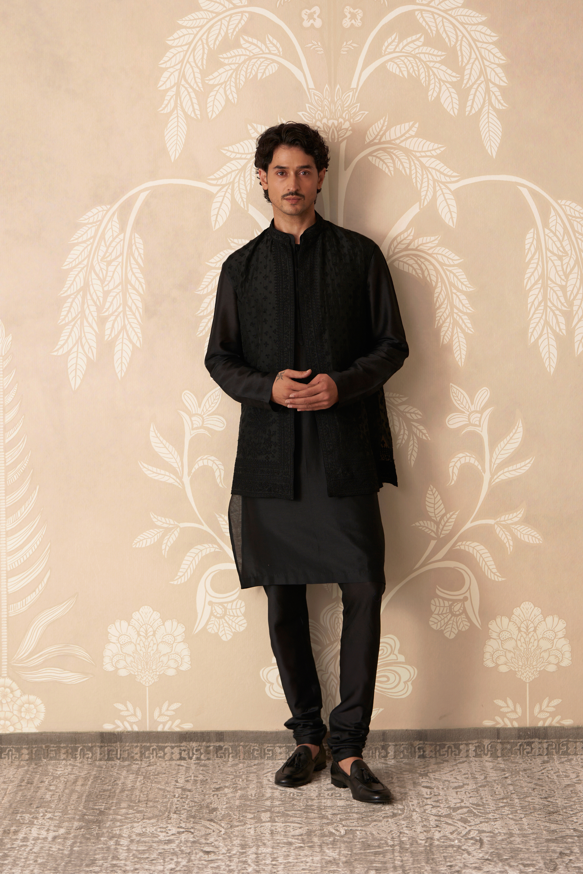 Sabr 
kurta Bandi Set