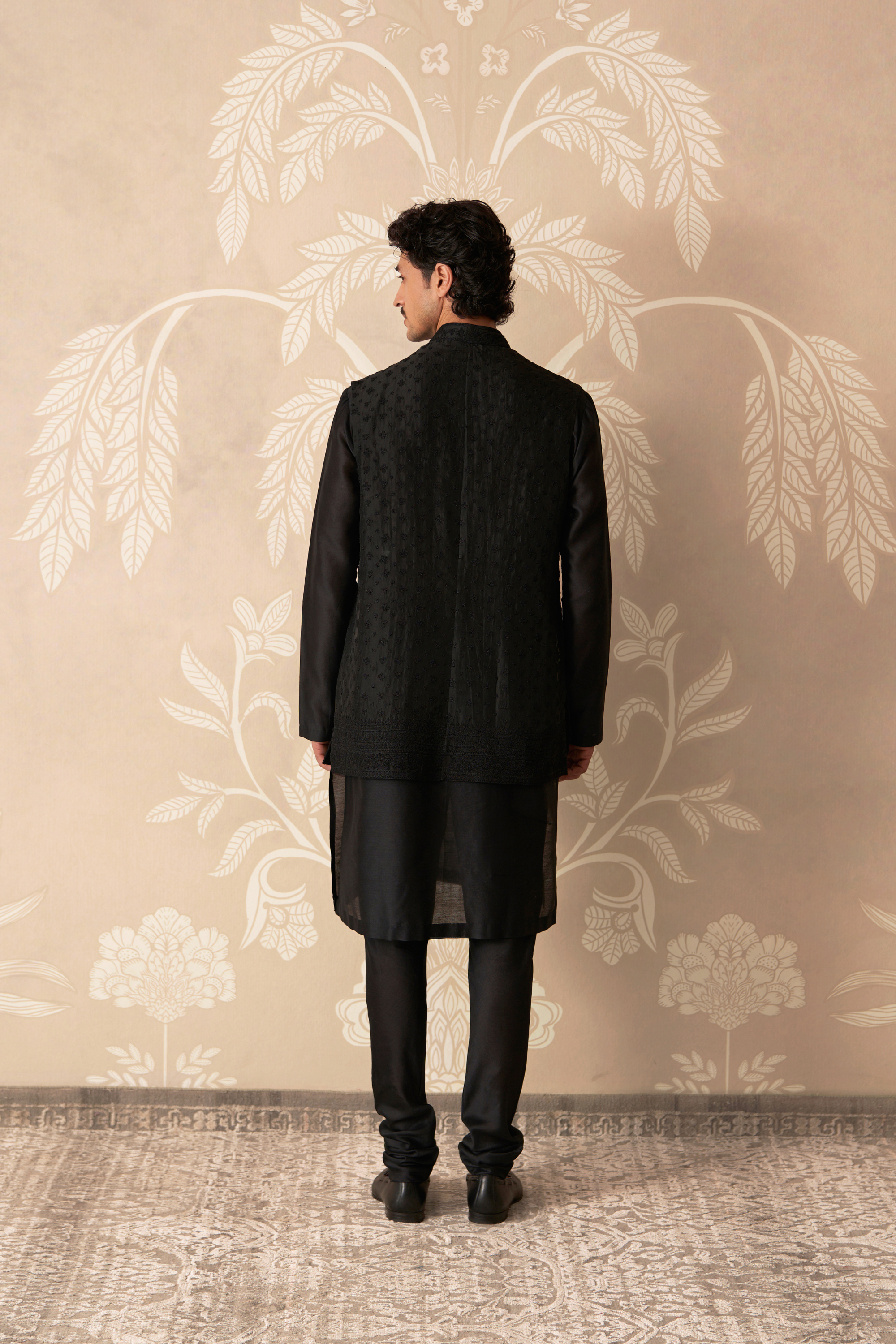 Sabr 
kurta Bandi Set