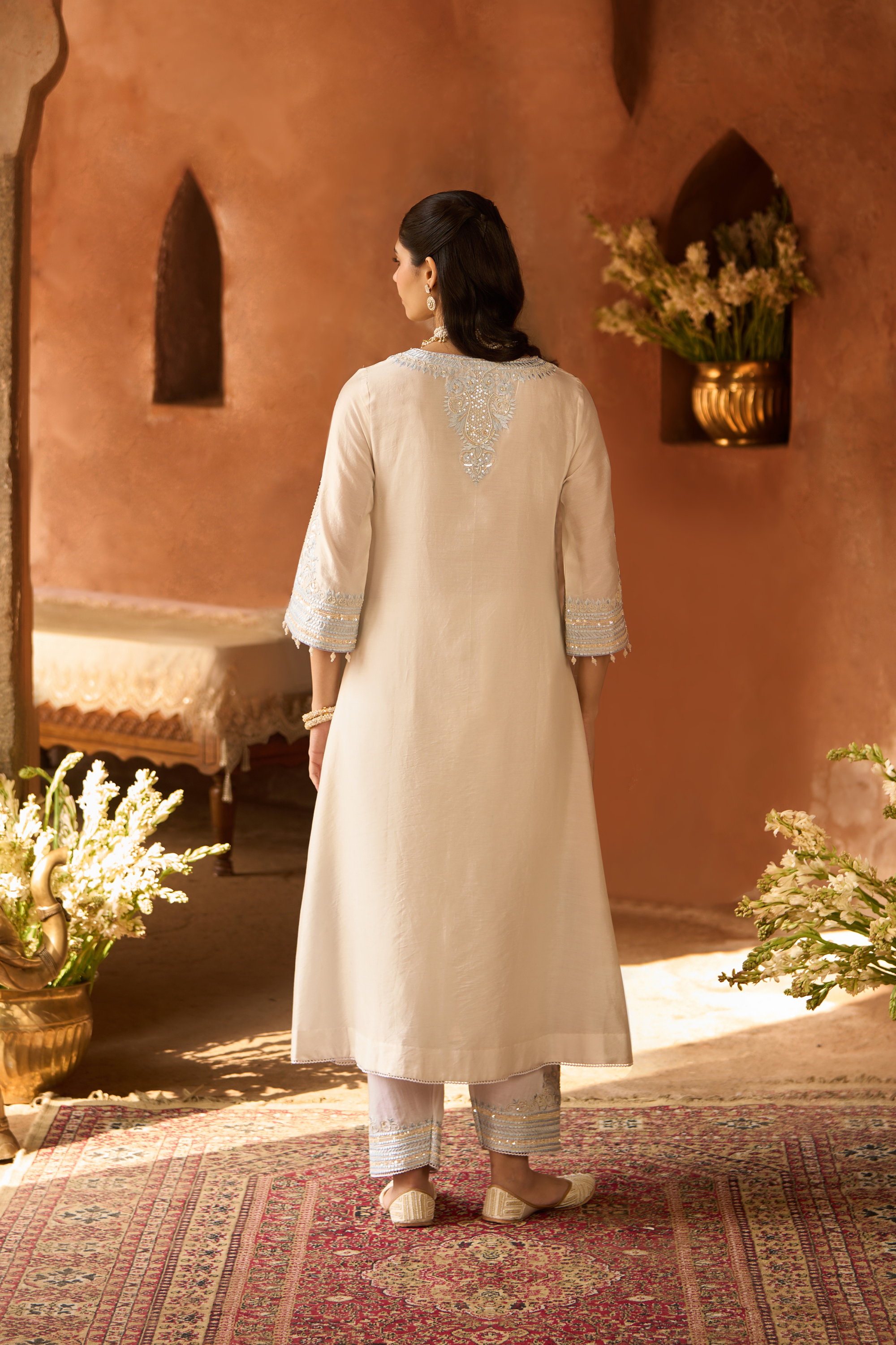 Sahabat - Daisy Ivory With Blue Kaaftan Set