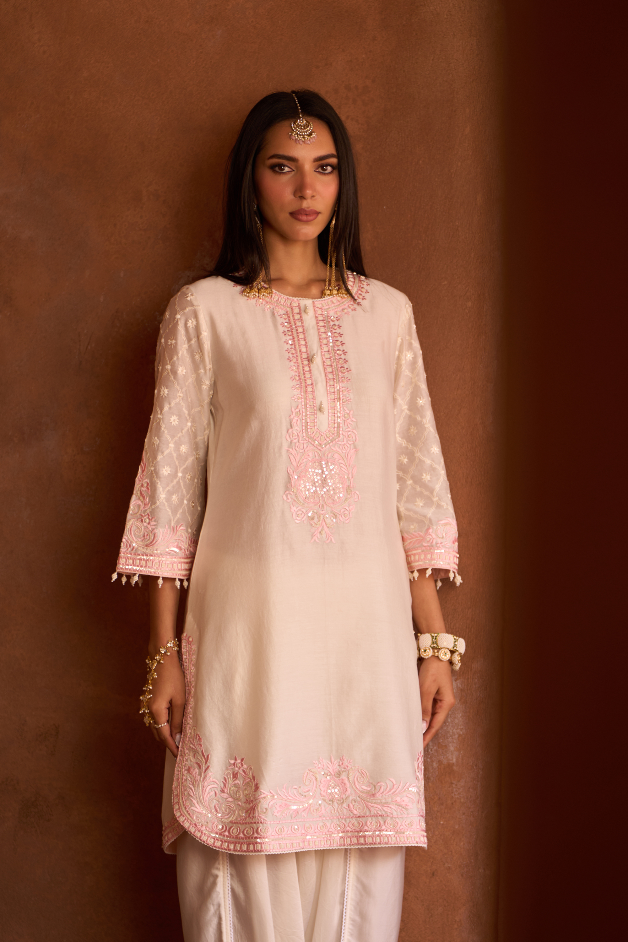 Ruhi - Daisy Ivory With Pink Short Kurta Set