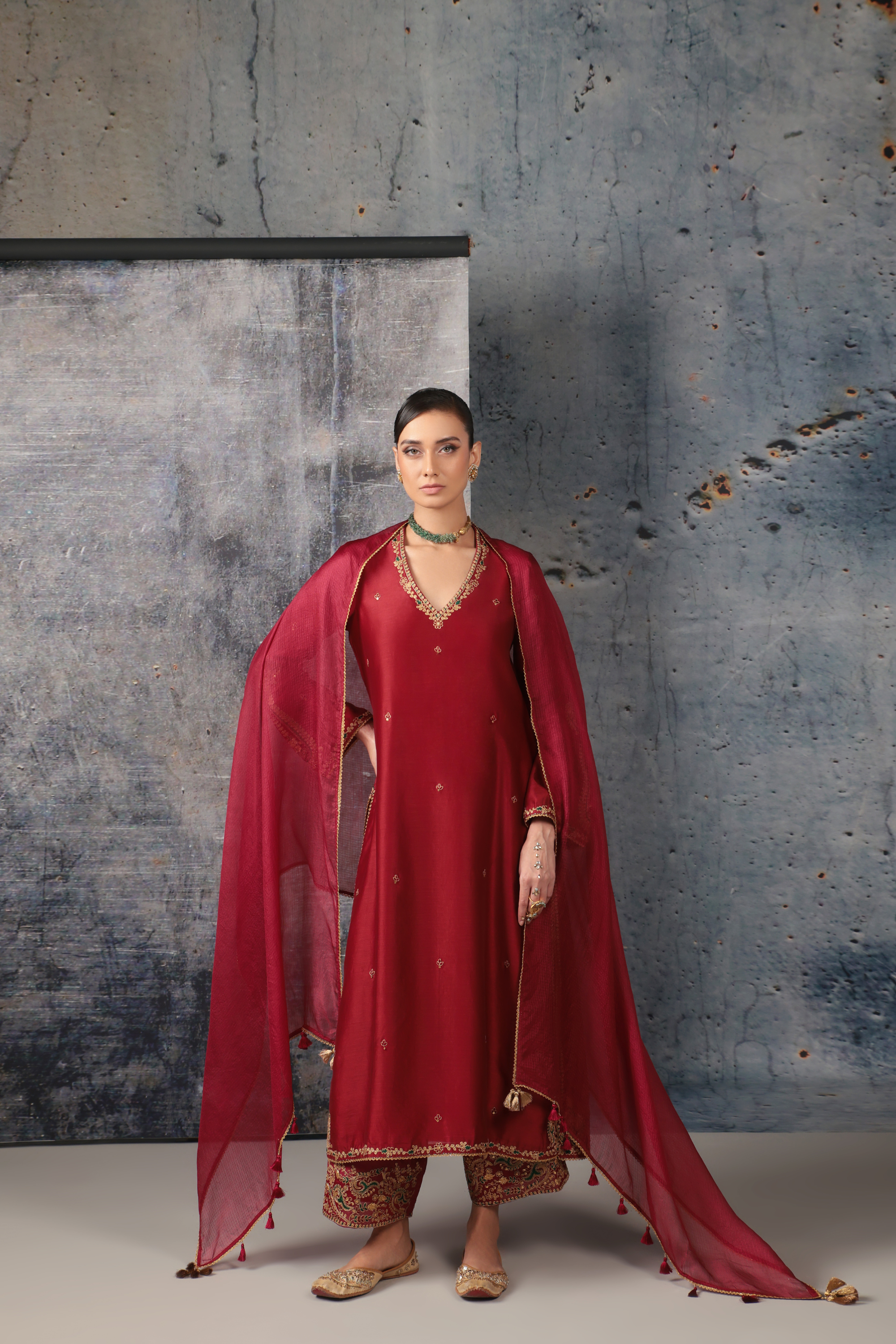 Mehrang Maroon Applique Kurta Set