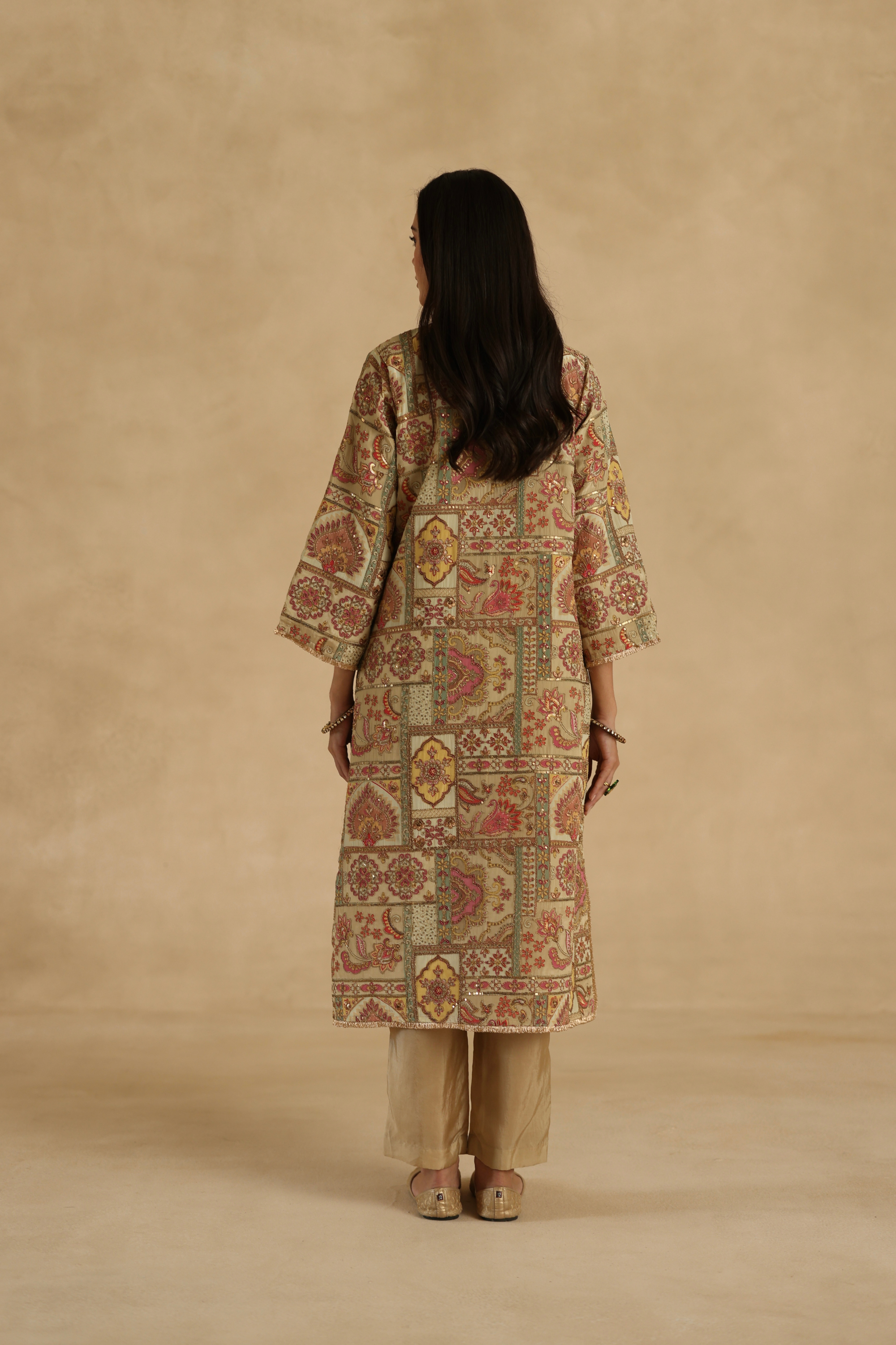Tarini Suit Set