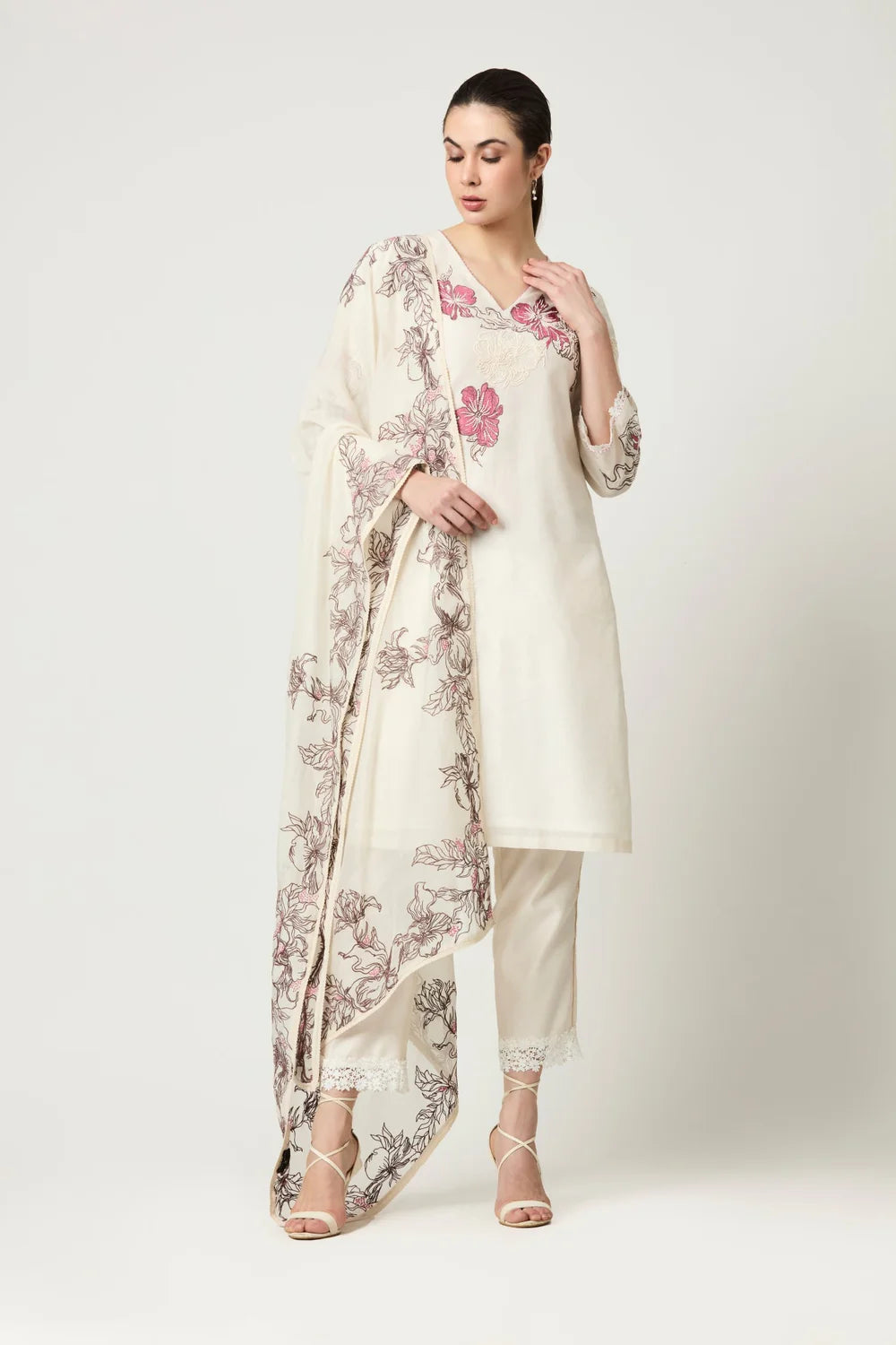 Luna Embroidered Kurta Set  (kurta & trousers)