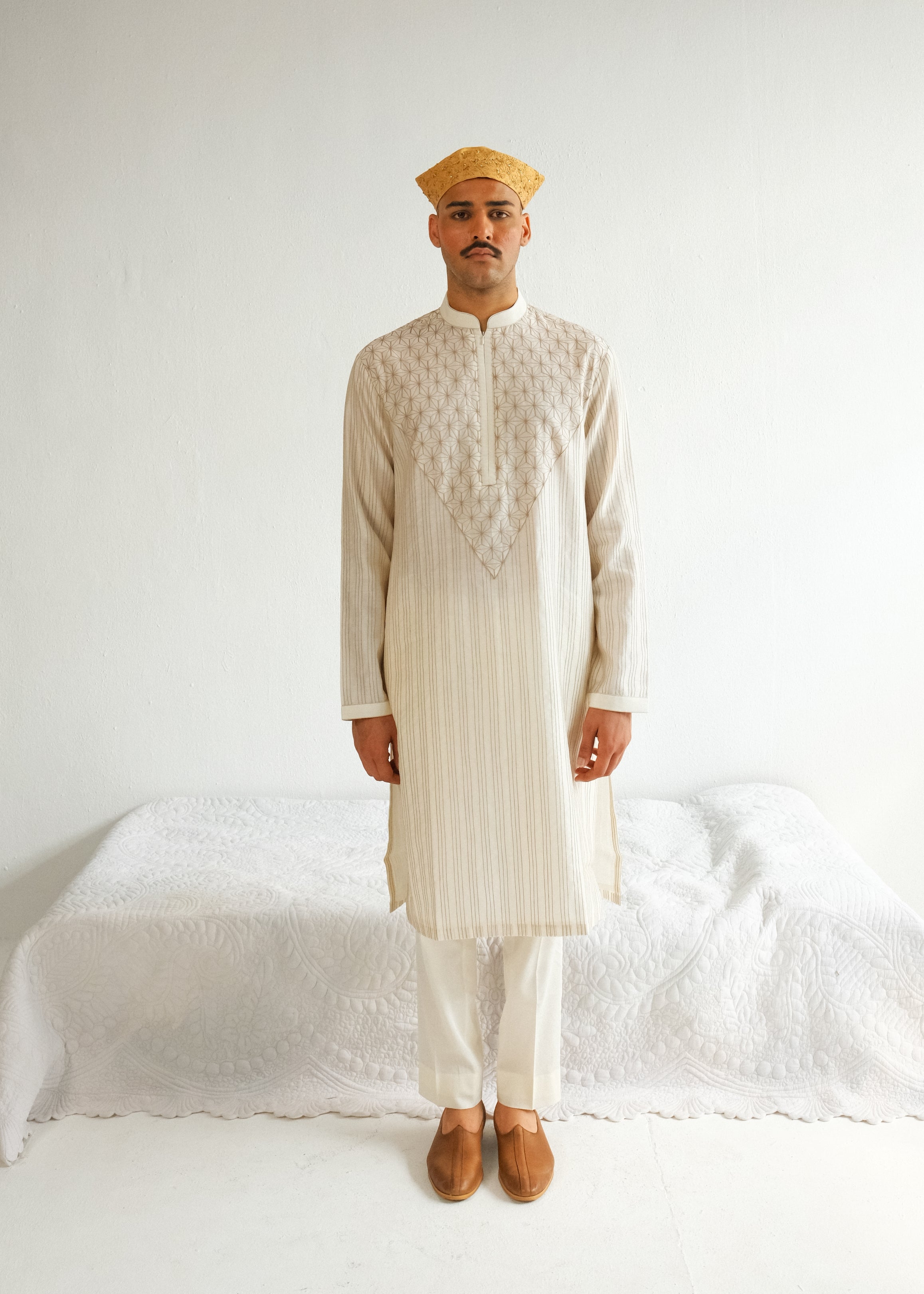 Dori And Marodi Embroidery Ivory Kurta Set