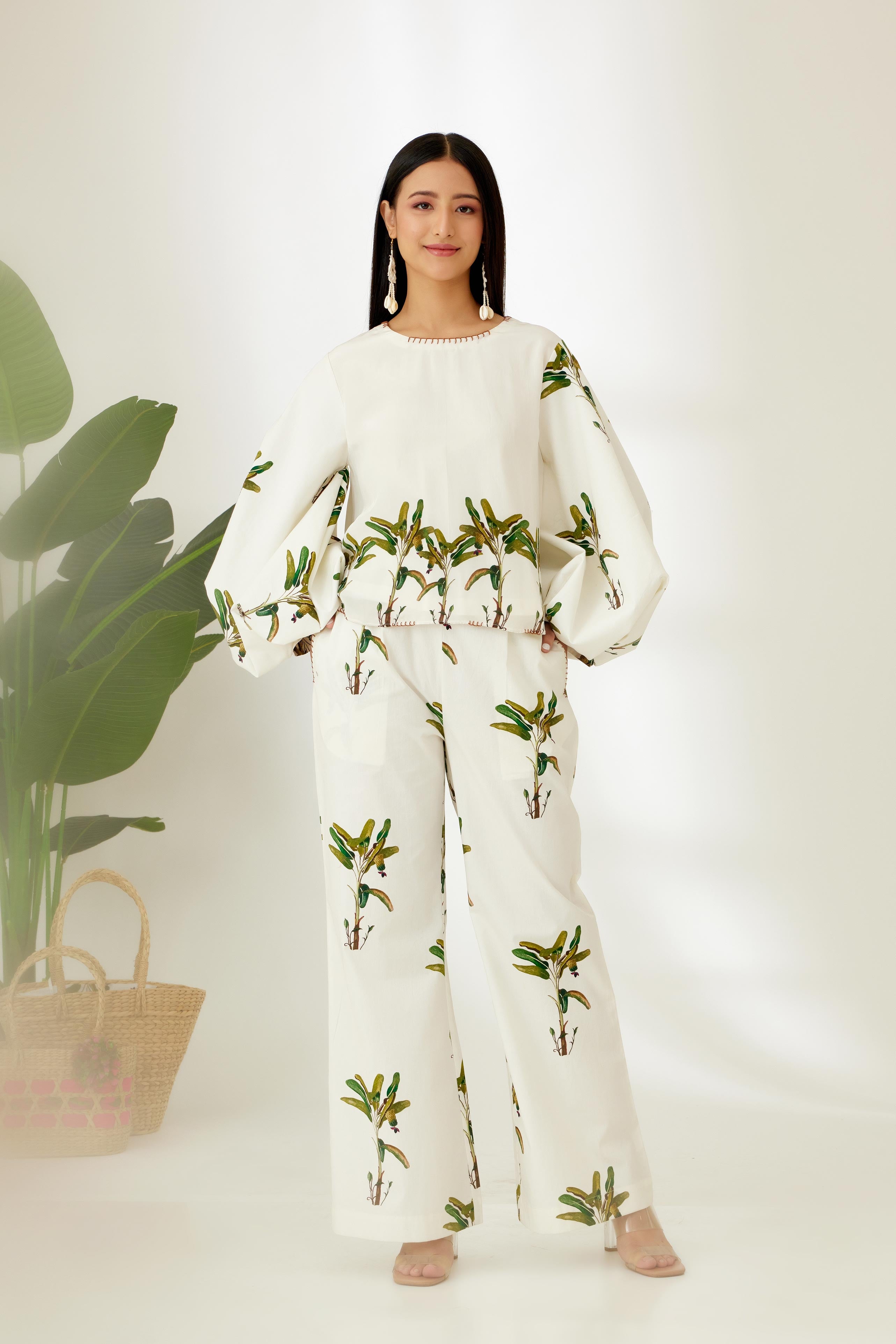 Off-White Hand painted Banana Tree Print Bubble Sleeve Top