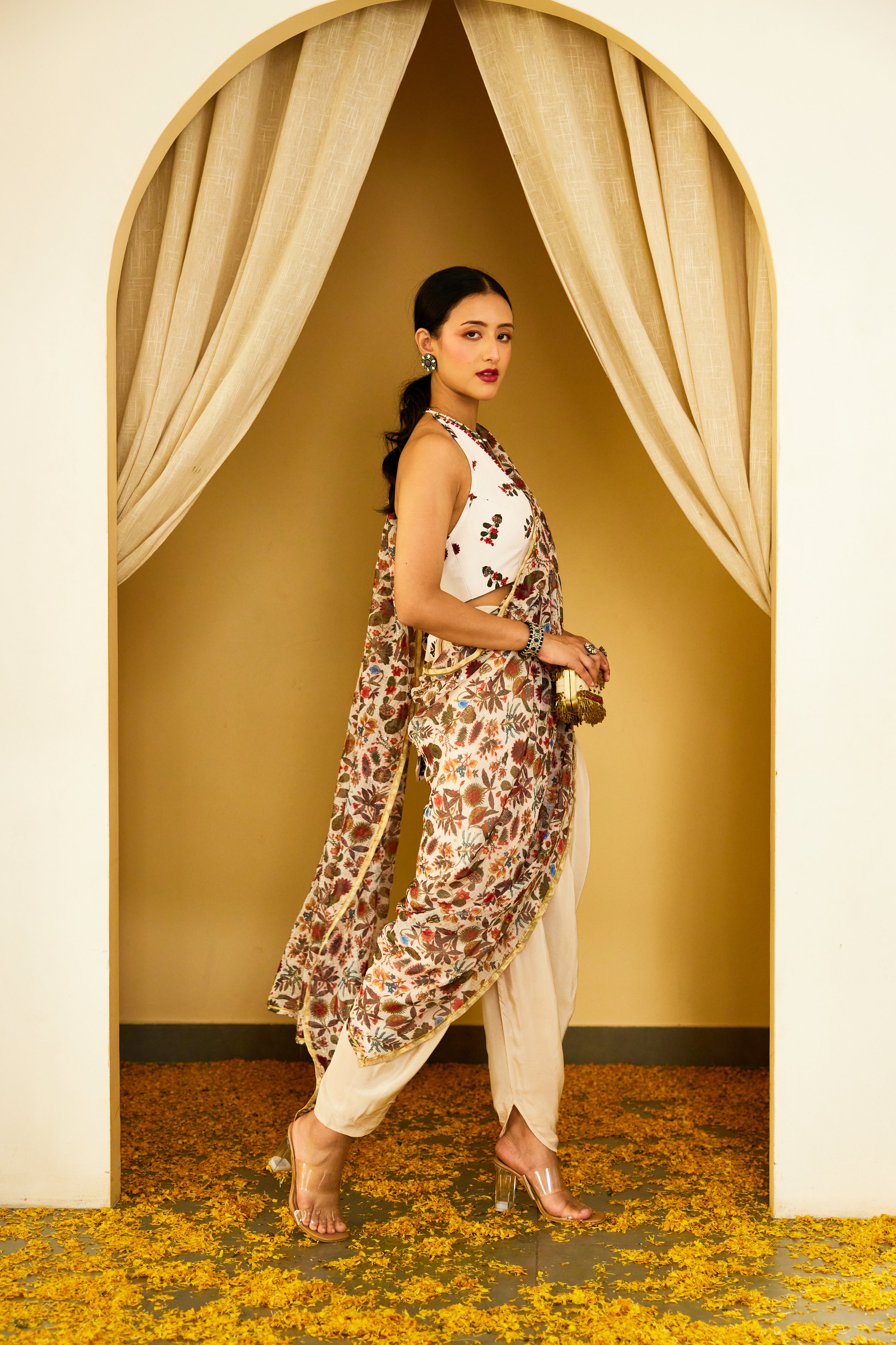 Dhoti Saree 299D – Maiden India – Retailer of Designer Eastern Garments  including Sarees, Lehengas, Kurtis and Punjabis.