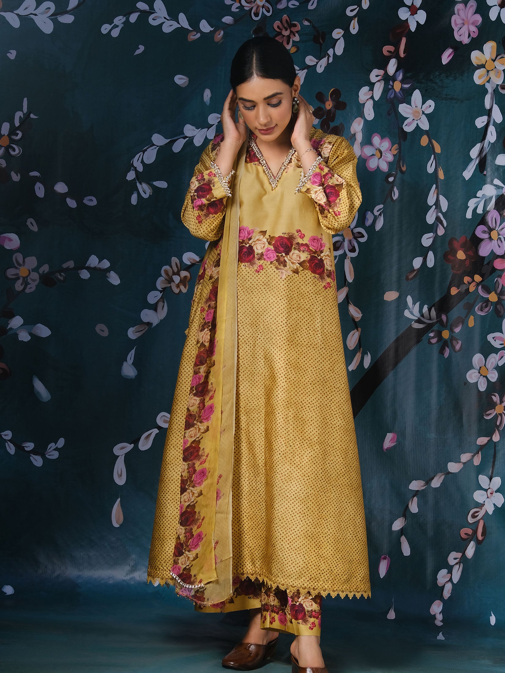 Vintage Rose Style With Dupatta - Yellow